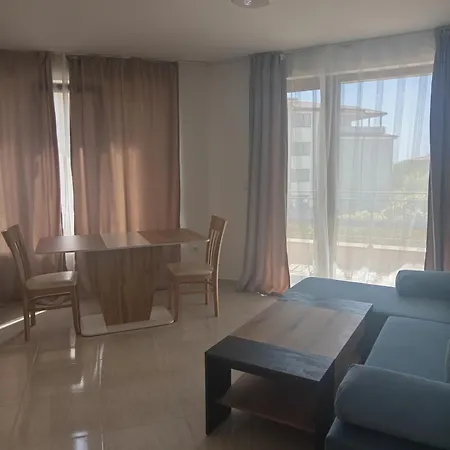 Hrizantema Horizontm Апартамент